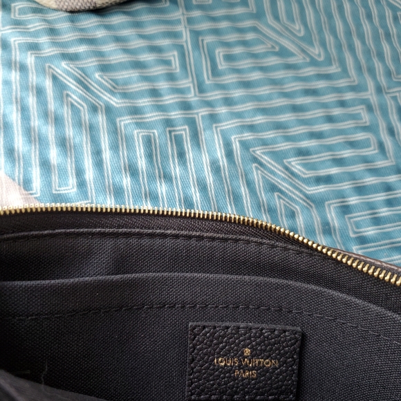 Small LV handbag - Picture 2 of 4